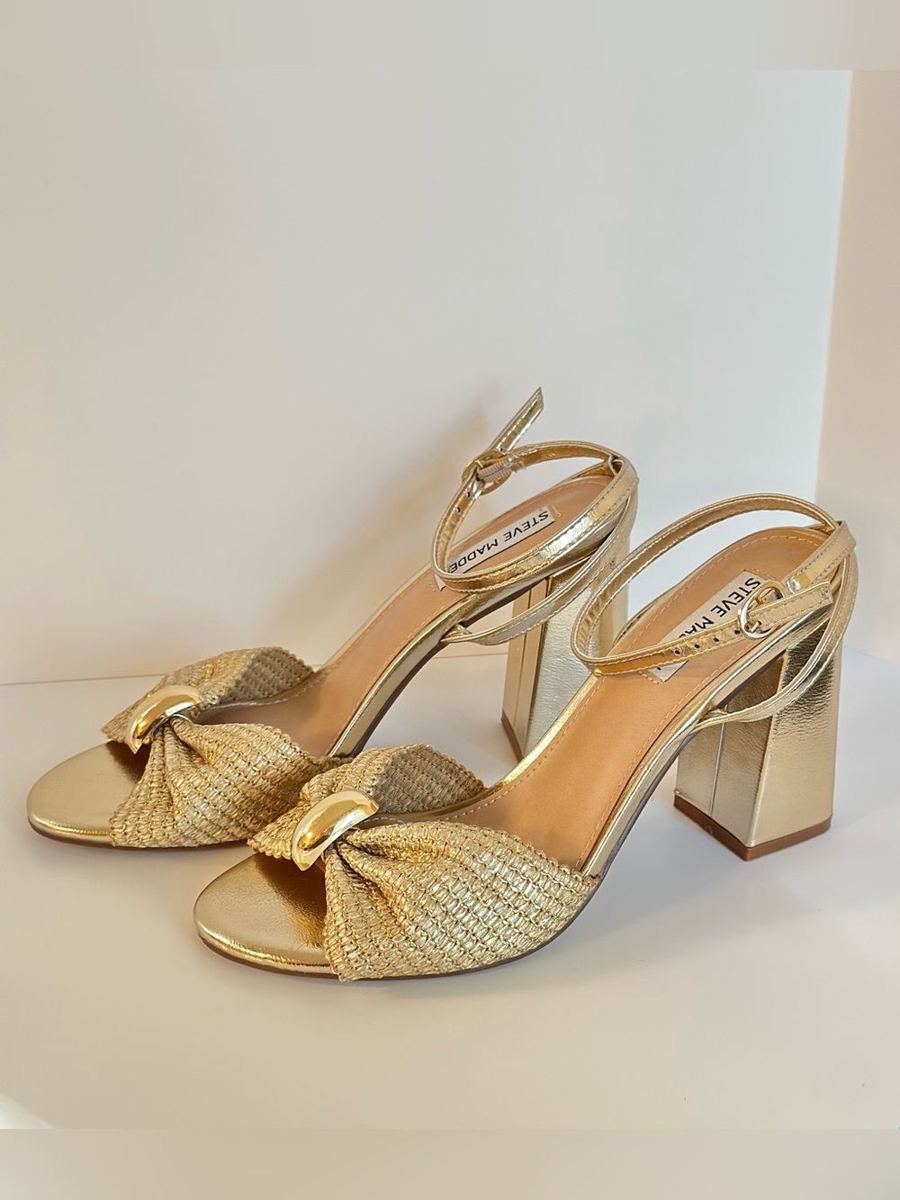 Steve Madden Woven Pendant Block Heel